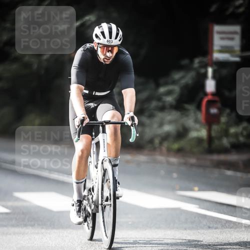 13.09.2026 - Stadtparktriathlon H.Heesch http://msf.ph/oto/10362462 13.09.2026 11:18:51 Radfahren 603, 685, 688, 694 meine-sportfotos.de