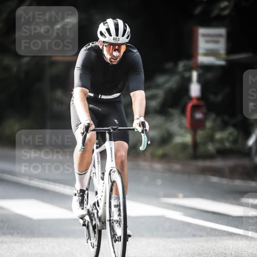 13.09.2026 - Stadtparktriathlon H.Heesch http://msf.ph/oto/10362467 13.09.2026 11:18:51 Radfahren 603, 685, 688, 694 meine-sportfotos.de