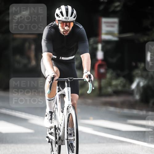 13.09.2026 - Stadtparktriathlon H.Heesch http://msf.ph/oto/10362473 13.09.2026 11:18:51 Radfahren 603, 685, 688, 694 meine-sportfotos.de