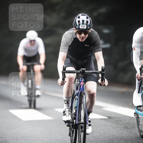 13.09.2026 - Stadtparktriathlon H.Heesch http://msf.ph/oto/10362478 13.09.2026 10:05:14 Radfahren 213, 262, 264, 281, 300, 333 meine-sportfotos.de