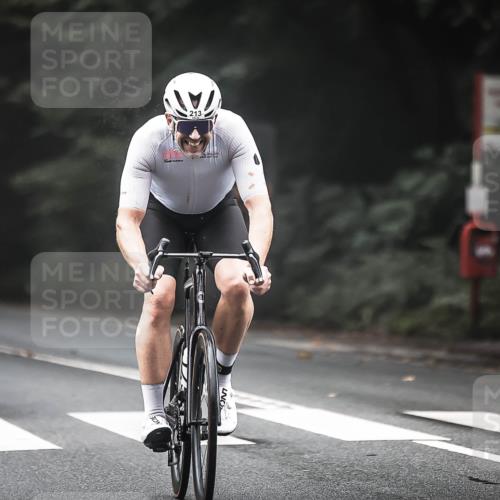 13.09.2026 - Stadtparktriathlon H.Heesch http://msf.ph/oto/10362493 13.09.2026 10:05:15 Radfahren 213, 262, 264, 281, 300, 333 meine-sportfotos.de