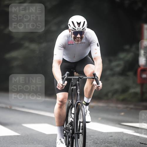 13.09.2026 - Stadtparktriathlon H.Heesch http://msf.ph/oto/10362499 13.09.2026 10:05:15 Radfahren 213, 262, 264, 281, 300, 333 meine-sportfotos.de