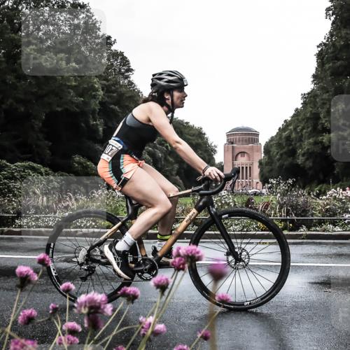 13.09.2026 - Stadtparktriathlon H.Heesch http://msf.ph/oto/10362522 13.09.2026 12:23:39 Radfahren 1001, 1011, 1107 meine-sportfotos.de