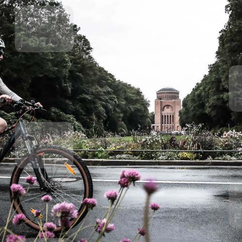 13.09.2026 - Stadtparktriathlon H.Heesch http://msf.ph/oto/10362531 13.09.2026 12:23:48 Radfahren 990, 1119 meine-sportfotos.de