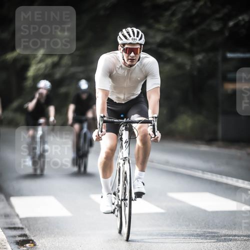 13.09.2026 - Stadtparktriathlon H.Heesch http://msf.ph/oto/10362533 13.09.2026 11:18:57 Radfahren 524, 603, 685, 694, 710, 721, 726, 778 meine-sportfotos.de