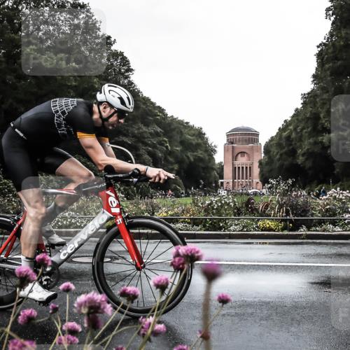13.09.2026 - Stadtparktriathlon H.Heesch http://msf.ph/oto/10362562 13.09.2026 12:24:17 Radfahren 1030, 1060 meine-sportfotos.de