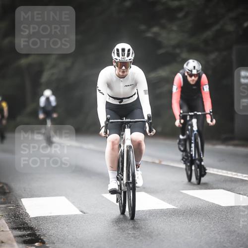 13.09.2026 - Stadtparktriathlon H.Heesch http://msf.ph/oto/10362565 13.09.2026 10:05:24 Radfahren 225, 238, 242, 262, 264, 322 meine-sportfotos.de