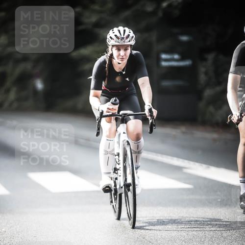 13.09.2026 - Stadtparktriathlon H.Heesch http://msf.ph/oto/10362567 13.09.2026 11:18:59 Radfahren 524, 685, 694, 710, 721, 726, 778, 817 meine-sportfotos.de
