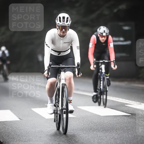13.09.2026 - Stadtparktriathlon H.Heesch http://msf.ph/oto/10362578 13.09.2026 10:05:24 Radfahren 225, 238, 242, 262, 264, 322 meine-sportfotos.de