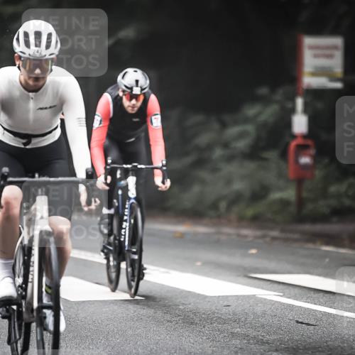 13.09.2026 - Stadtparktriathlon H.Heesch http://msf.ph/oto/10362583 13.09.2026 10:05:25 Radfahren 225, 238, 242, 278, 310, 322 meine-sportfotos.de
