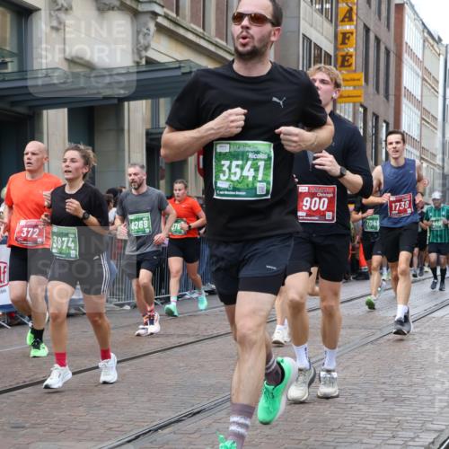 13.09.2026 - 21. swb-Marathon Bremen Strokosch-Dieckow http://msf.ph/oto/10362590 13.09.2026 13:36:35 Ziel 551, 813, 843, 950, 1285, 1641, 1849, 1936, 2241, 2275, 2930, 3122, 3541, 3635, 3787, 3815, 3874, 3909, 3998, 4261, 4304, 4335, 4410, 4448, 4892, 5236, 5355, 5447, 5823, 6050, 6056, 6269, 6280, 6340, 6408, 6431, 6966, 7039, 7046, 7229, 7237, 7398, 7445, 7640, 7656, 7937, 8034, 8498, 8685, 8723, 8839, 9310, 9331, 9415, 9589, 9658, 9807, 9840, 164, 372, 900, 1738, 1880, 2467, 2673, 2692, 2700, 2731, 2819, 2823, 3067, 3585, 4006, 4050 meine-sportfotos.de