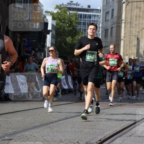 13.09.2026 - 21. swb-Marathon Bremen Strokosch-Dieckow http://msf.ph/oto/10362625 13.09.2026 13:34:31 Ziel 911, 1364, 2355, 2464, 3162, 3214, 3632, 3636, 3790, 3984, 4112, 4613, 5147, 5265, 5341, 5489, 5768, 6090, 6350, 6405, 6509, 7047, 7113, 7303, 7696, 7897, 7988, 8870, 8910, 9094, 9100, 9402, 9905, 10058, 13118, 1395, 1871, 1967, 2831, 3052, 3058, 3380, 3388, 3765, 3842, 4537, 5378, 5488, 5694, 5760, 6128, 6168, 6244, 7833, 8182, 8453, 8493, 8552, 8683, 9751, 9788 meine-sportfotos.de