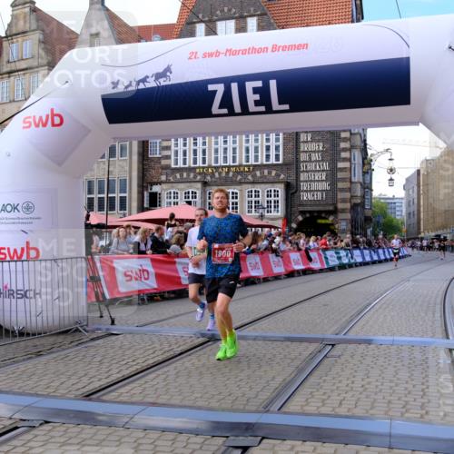 13.09.2026 - 21. swb-Marathon Bremen Tim E. http://msf.ph/oto/10362653 13.09.2026 13:00:11 Ziel 603, 735, 807, 1320, 1485, 6557, 8850, 9153 meine-sportfotos.de