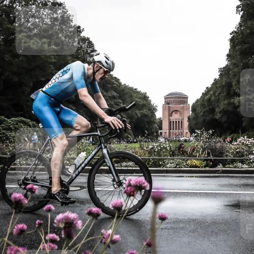 13.09.2026 - Stadtparktriathlon H.Heesch http://msf.ph/oto/10362666 13.09.2026 12:24:53 Radfahren 962, 1058, 1117 meine-sportfotos.de