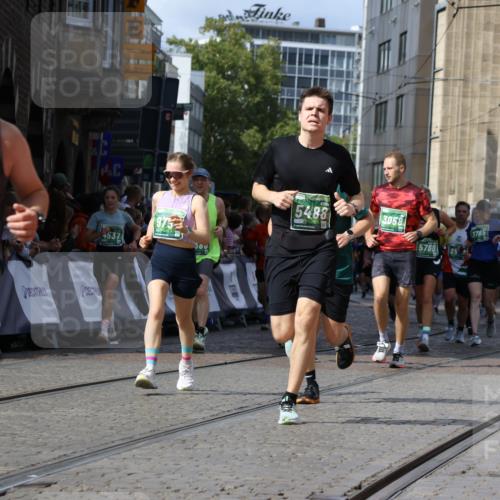 13.09.2026 - 21. swb-Marathon Bremen Strokosch-Dieckow http://msf.ph/oto/10362685 13.09.2026 13:34:31 Ziel 911, 1364, 2355, 2464, 3162, 3214, 3632, 3636, 3790, 3984, 4112, 4613, 5147, 5265, 5341, 5489, 5768, 6090, 6350, 6405, 6509, 7047, 7113, 7303, 7696, 7897, 7988, 8870, 8910, 9094, 9100, 9402, 9905, 10058, 13118, 1395, 1871, 1967, 2831, 3052, 3058, 3380, 3388, 3765, 3842, 4537, 5378, 5488, 5694, 5760, 6128, 6168, 6244, 7833, 8182, 8453, 8493, 8552, 8683, 9751, 9788 meine-sportfotos.de