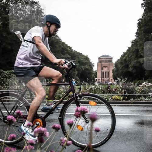 13.09.2026 - Stadtparktriathlon H.Heesch http://msf.ph/oto/10362692 13.09.2026 12:25:07 Radfahren 887, 1016, 1168 meine-sportfotos.de