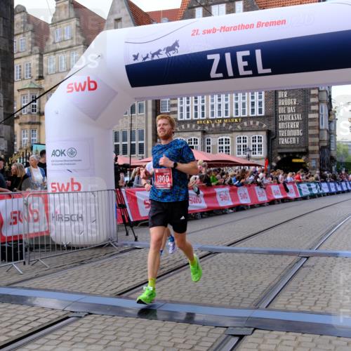 13.09.2026 - 21. swb-Marathon Bremen Tim E. http://msf.ph/oto/10362696 13.09.2026 13:00:11 Ziel 603, 735, 807, 1320, 1485, 6557, 8850, 9153 meine-sportfotos.de
