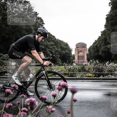 13.09.2026 - Stadtparktriathlon H.Heesch http://msf.ph/oto/10362716 13.09.2026 12:25:12 Radfahren 1016, 1031, 1036 meine-sportfotos.de