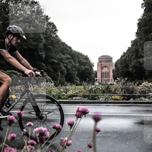 13.09.2026 - Stadtparktriathlon H.Heesch http://msf.ph/oto/10362724 13.09.2026 12:25:15 Radfahren 1031, 1036, 1104, 1124 meine-sportfotos.de