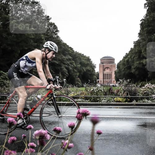 13.09.2026 - Stadtparktriathlon H.Heesch http://msf.ph/oto/10362733 13.09.2026 12:25:18 Radfahren 1031, 1085, 1104, 1124 meine-sportfotos.de