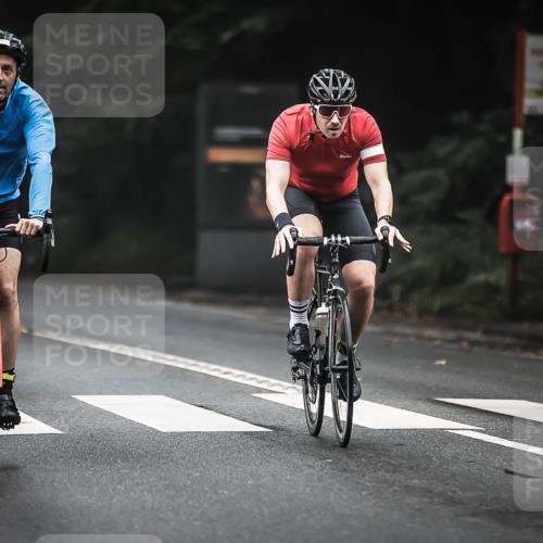 13.09.2026 - Stadtparktriathlon H.Heesch http://msf.ph/oto/10362739 13.09.2026 10:06:11 Radfahren 214, 239, 345 meine-sportfotos.de