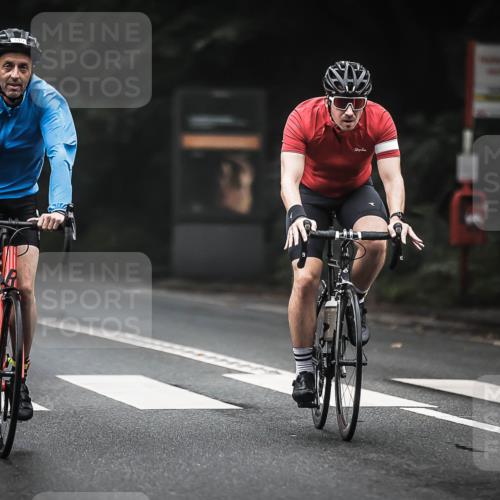 13.09.2026 - Stadtparktriathlon H.Heesch http://msf.ph/oto/10362743 13.09.2026 10:06:11 Radfahren 214, 239, 345 meine-sportfotos.de