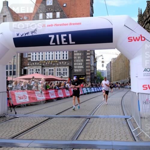 13.09.2026 - 21. swb-Marathon Bremen Tim E. http://msf.ph/oto/10362755 13.09.2026 13:00:22 Ziel 603, 735, 912, 1571, 1758, 1911, 1930, 7170, 8689, 9153 meine-sportfotos.de