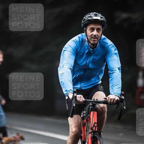 13.09.2026 - Stadtparktriathlon H.Heesch http://msf.ph/oto/10362756 13.09.2026 10:06:12 Radfahren 214, 239, 345 meine-sportfotos.de