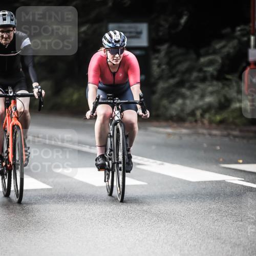 13.09.2026 - Stadtparktriathlon H.Heesch http://msf.ph/oto/10362790 13.09.2026 11:19:11 Radfahren 598, 706, 731, 769, 817 meine-sportfotos.de