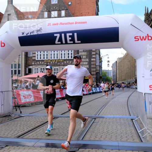 13.09.2026 - 21. swb-Marathon Bremen Tim E. http://msf.ph/oto/10362826 13.09.2026 13:00:24 Ziel 603, 671, 735, 912, 1571, 1758, 1911, 1930, 7170, 8689, 9153 meine-sportfotos.de