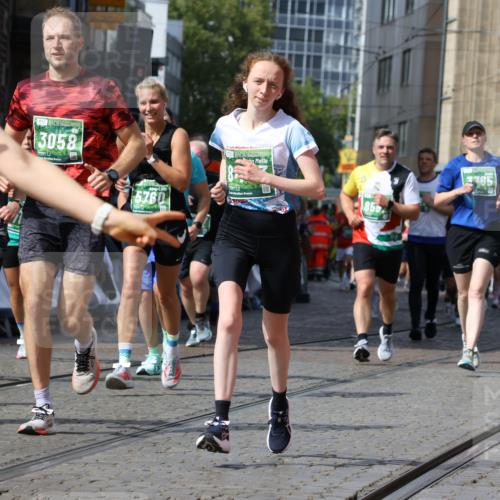 13.09.2026 - 21. swb-Marathon Bremen Strokosch-Dieckow http://msf.ph/oto/10362877 13.09.2026 13:34:35 Ziel 682, 911, 1364, 2355, 2464, 3068, 3162, 3214, 3632, 3636, 3984, 4112, 5147, 5265, 5489, 5768, 5852, 6090, 6350, 6405, 7113, 7696, 7746, 7897, 7988, 8870, 9094, 9100, 9402, 9453, 9802, 9905, 10058, 13118, 1210, 1395, 1967, 2525, 2561, 2831, 3052, 3058, 3353, 3380, 3388, 3765, 3842, 5378, 5415, 5694, 5760, 6128, 6168, 6244, 7443, 7833, 8182, 8453, 8493, 8552, 8683, 9038, 9788, 9820, 13180 meine-sportfotos.de