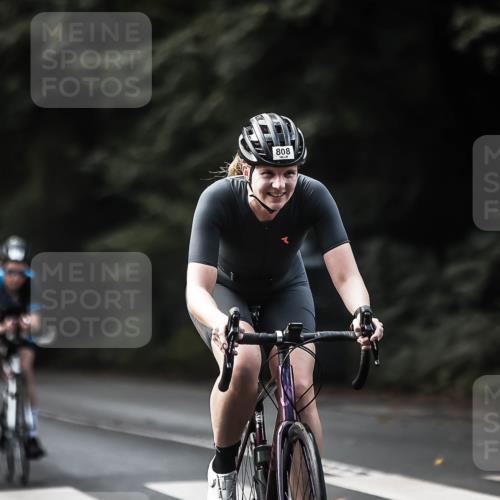 13.09.2026 - Stadtparktriathlon H.Heesch http://msf.ph/oto/10362881 13.09.2026 11:19:28 Radfahren 600, 709, 733, 789, 808, 822 meine-sportfotos.de