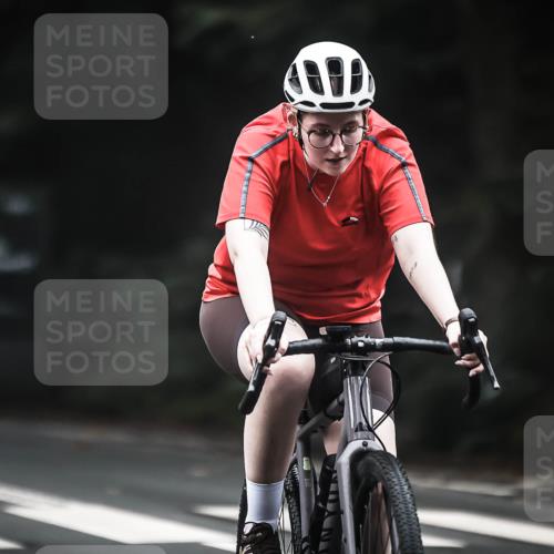 13.09.2026 - Stadtparktriathlon H.Heesch http://msf.ph/oto/10362886 13.09.2026 10:06:36 Radfahren 220, 234, 283, 314 meine-sportfotos.de