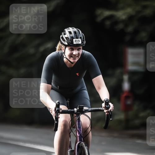 13.09.2026 - Stadtparktriathlon H.Heesch http://msf.ph/oto/10362888 13.09.2026 11:19:28 Radfahren 600, 709, 733, 789, 808, 822 meine-sportfotos.de