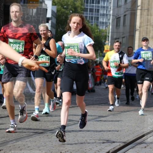 13.09.2026 - 21. swb-Marathon Bremen Strokosch-Dieckow http://msf.ph/oto/10362905 13.09.2026 13:34:35 Ziel 682, 911, 1364, 2355, 2464, 3068, 3162, 3214, 3632, 3636, 3984, 4112, 5147, 5265, 5489, 5768, 5852, 6090, 6350, 6405, 7113, 7696, 7746, 7897, 7988, 8870, 9094, 9100, 9402, 9453, 9802, 9905, 10058, 13118, 1210, 1395, 1967, 2525, 2561, 2831, 3052, 3058, 3353, 3380, 3388, 3765, 3842, 5378, 5415, 5694, 5760, 6128, 6168, 6244, 7443, 7833, 8182, 8453, 8493, 8552, 8683, 9038, 9788, 9820, 13180 meine-sportfotos.de