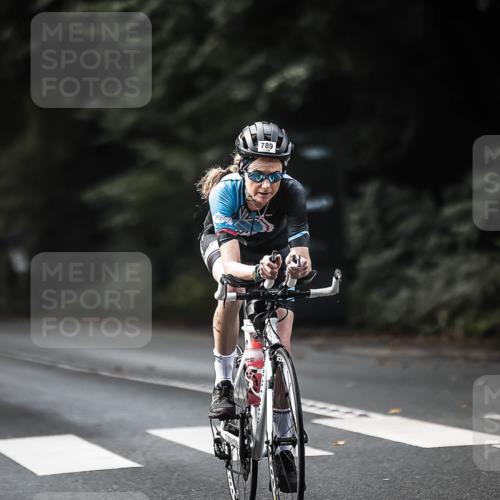 13.09.2026 - Stadtparktriathlon H.Heesch http://msf.ph/oto/10362910 13.09.2026 11:19:29 Radfahren 600, 709, 733, 789, 808, 812, 822 meine-sportfotos.de