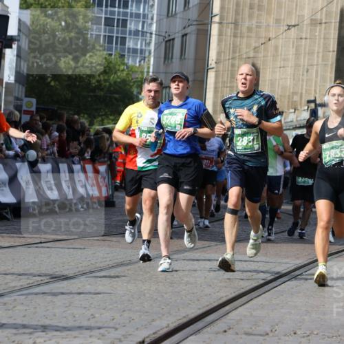 13.09.2026 - 21. swb-Marathon Bremen Strokosch-Dieckow http://msf.ph/oto/10362935 13.09.2026 13:34:36 Ziel 682, 911, 1307, 1364, 2355, 2464, 3068, 3162, 3214, 3632, 3636, 3984, 4112, 5147, 5265, 5489, 5768, 5852, 6090, 6350, 6405, 7113, 7696, 7746, 7897, 7988, 8870, 9094, 9100, 9402, 9453, 9802, 9905, 10058, 13112, 13118, 1210, 1395, 1967, 2525, 2561, 2831, 3052, 3058, 3181, 3353, 3380, 3388, 3765, 3842, 5378, 5415, 5684, 5694, 5760, 6128, 6168, 6244, 7443, 7462, 7833, 8155, 8182, 8493, 8552, 8683, 9038, 9788, 9820, 13180 meine-sportfotos.de