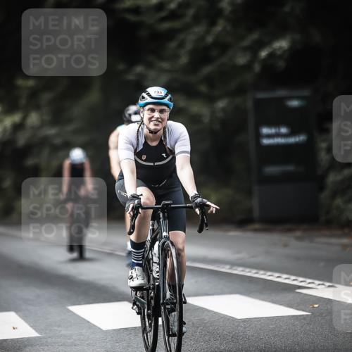 13.09.2026 - Stadtparktriathlon H.Heesch http://msf.ph/oto/10362946 13.09.2026 11:19:31 Radfahren 600, 612, 709, 733, 760, 789, 808, 812, 822 meine-sportfotos.de
