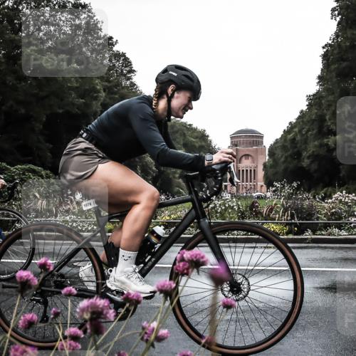 13.09.2026 - Stadtparktriathlon H.Heesch http://msf.ph/oto/10362962 13.09.2026 12:26:27 Radfahren 1027, 1029, 1073, 1078, 1083, 1146, 1167, 1184 meine-sportfotos.de