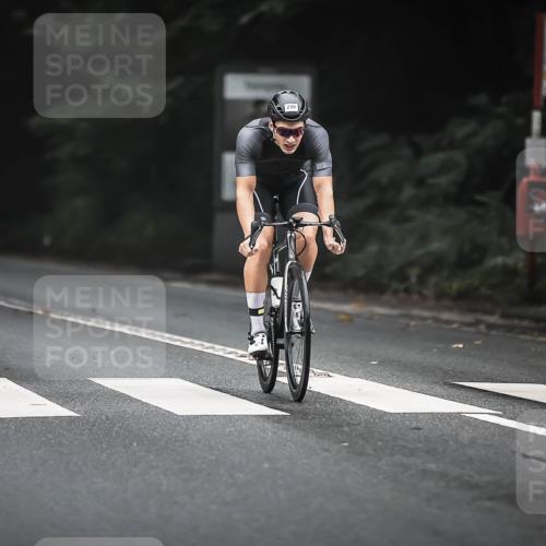 13.09.2026 - Stadtparktriathlon H.Heesch http://msf.ph/oto/10362974 13.09.2026 10:06:56 Radfahren 217, 285, 290, 306, 328 meine-sportfotos.de