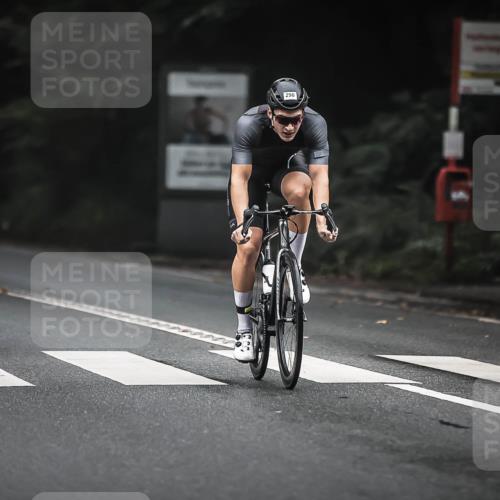 13.09.2026 - Stadtparktriathlon H.Heesch http://msf.ph/oto/10362978 13.09.2026 10:06:56 Radfahren 217, 285, 290, 306, 328 meine-sportfotos.de