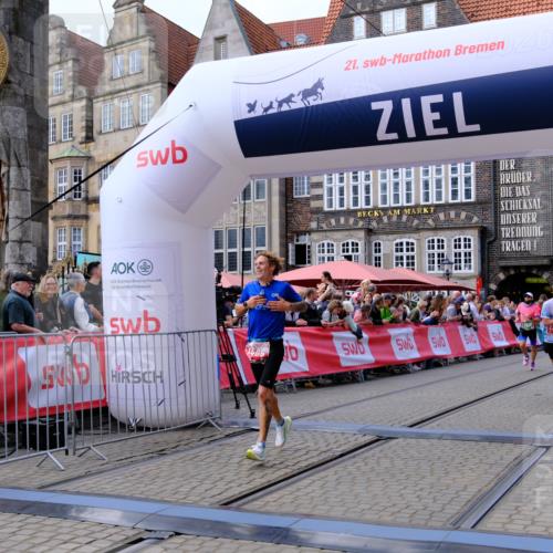 13.09.2026 - 21. swb-Marathon Bremen Tim E. http://msf.ph/oto/10362979 13.09.2026 13:00:37 Ziel 671, 912, 1571, 2683, 5776, 7015, 8689 meine-sportfotos.de