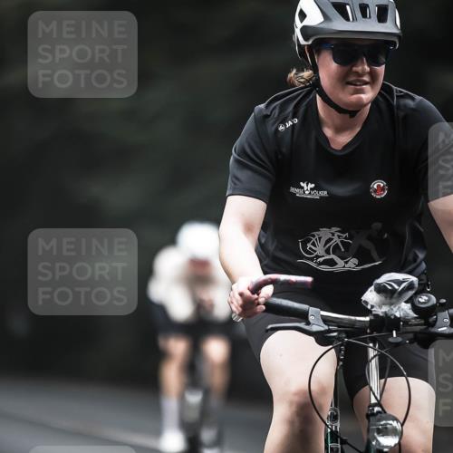 13.09.2026 - Stadtparktriathlon H.Heesch http://msf.ph/oto/10363001 13.09.2026 10:06:58 Radfahren 217, 290, 306, 328, 339 meine-sportfotos.de