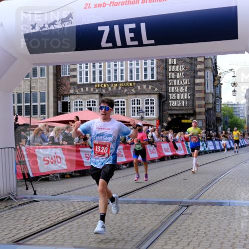 13.09.2026 - 21. swb-Marathon Bremen Tim E. http://msf.ph/oto/10363004 13.09.2026 13:00:38 Ziel 671, 912, 2683, 5776, 7015, 8689 meine-sportfotos.de