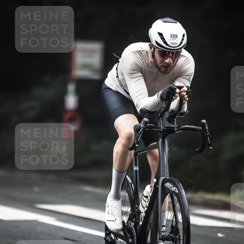 13.09.2026 - Stadtparktriathlon H.Heesch http://msf.ph/oto/10363011 13.09.2026 10:06:59 Radfahren 217, 284, 290, 306, 328, 339 meine-sportfotos.de
