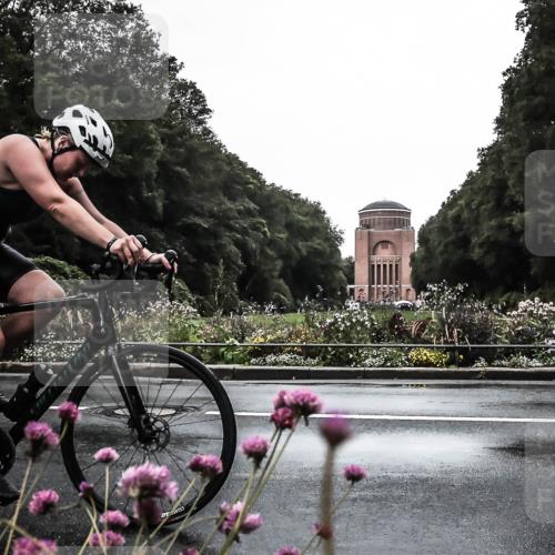 13.09.2026 - Stadtparktriathlon H.Heesch http://msf.ph/oto/10363024 13.09.2026 12:26:37 Radfahren 972, 980, 1159 meine-sportfotos.de