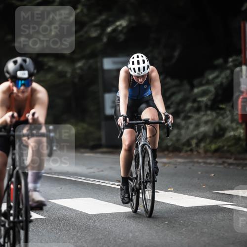 13.09.2026 - Stadtparktriathlon H.Heesch http://msf.ph/oto/10363025 13.09.2026 11:19:34 Radfahren 600, 612, 709, 733, 760, 789, 808, 812, 822 meine-sportfotos.de