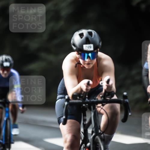 13.09.2026 - Stadtparktriathlon H.Heesch http://msf.ph/oto/10363034 13.09.2026 11:19:34 Radfahren 600, 612, 709, 733, 760, 789, 808, 812, 822 meine-sportfotos.de