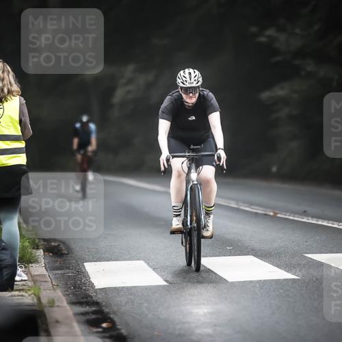 13.09.2026 - Stadtparktriathlon H.Heesch http://msf.ph/oto/10363055 13.09.2026 10:07:04 Radfahren 217, 284, 304, 328, 339 meine-sportfotos.de