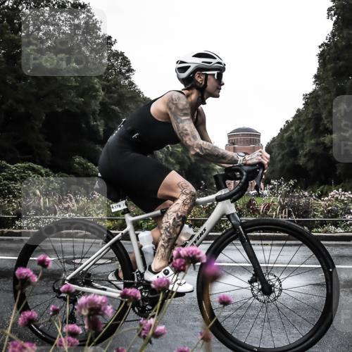 13.09.2026 - Stadtparktriathlon H.Heesch http://msf.ph/oto/10363057 13.09.2026 12:26:45 Radfahren 1000, 1037, 1062, 1063, 1178 meine-sportfotos.de